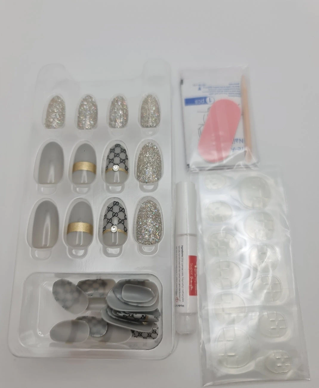 Almond Grey Glitter Press On Nails 6 Almond Grey Glitter Press On Nails - Image 4