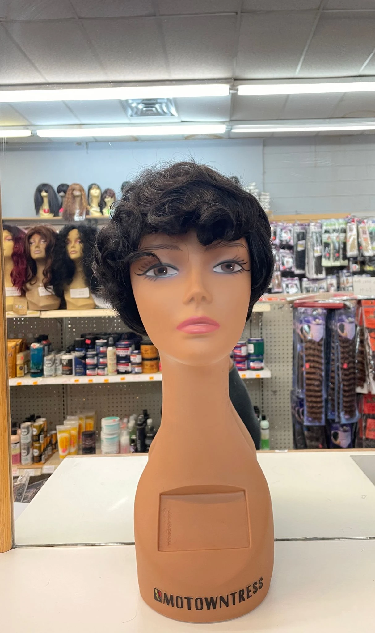 Lux Pro Hoby Wig 7 Lux Pro Hoby Wig - Image 5