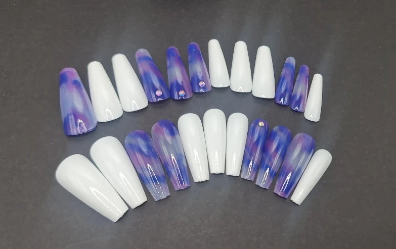 Purple And WhitePress On Nails 4 Purple And WhitePress On Nails - Image 2